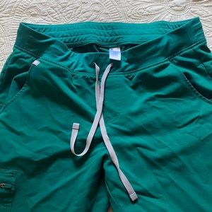 Size L women’s Scrubs FIGS